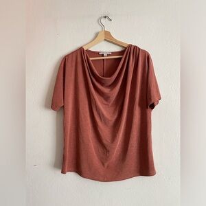 GREEN ENVELOPE Draped Neck Tee